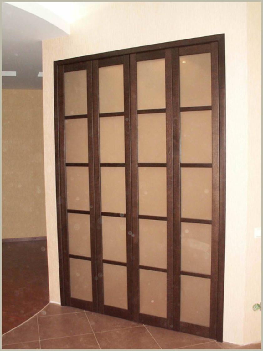 Двери гармошка с матовым стеклом и накладными разделителями Липецк