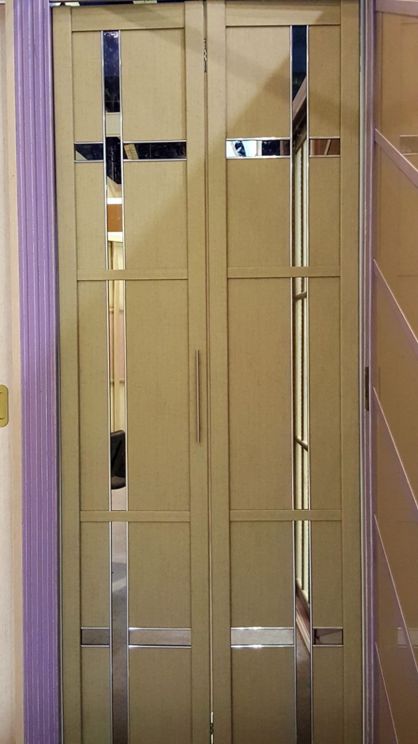 Двери гармошка шпонированные с зеркальным декором Липецк